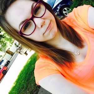 Meet your Posher, Brittany